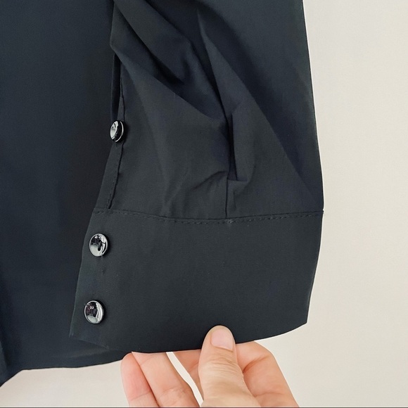 Eileen Fisher Black Split Neck Hidden Button Top Medium - Picture 2 of 6